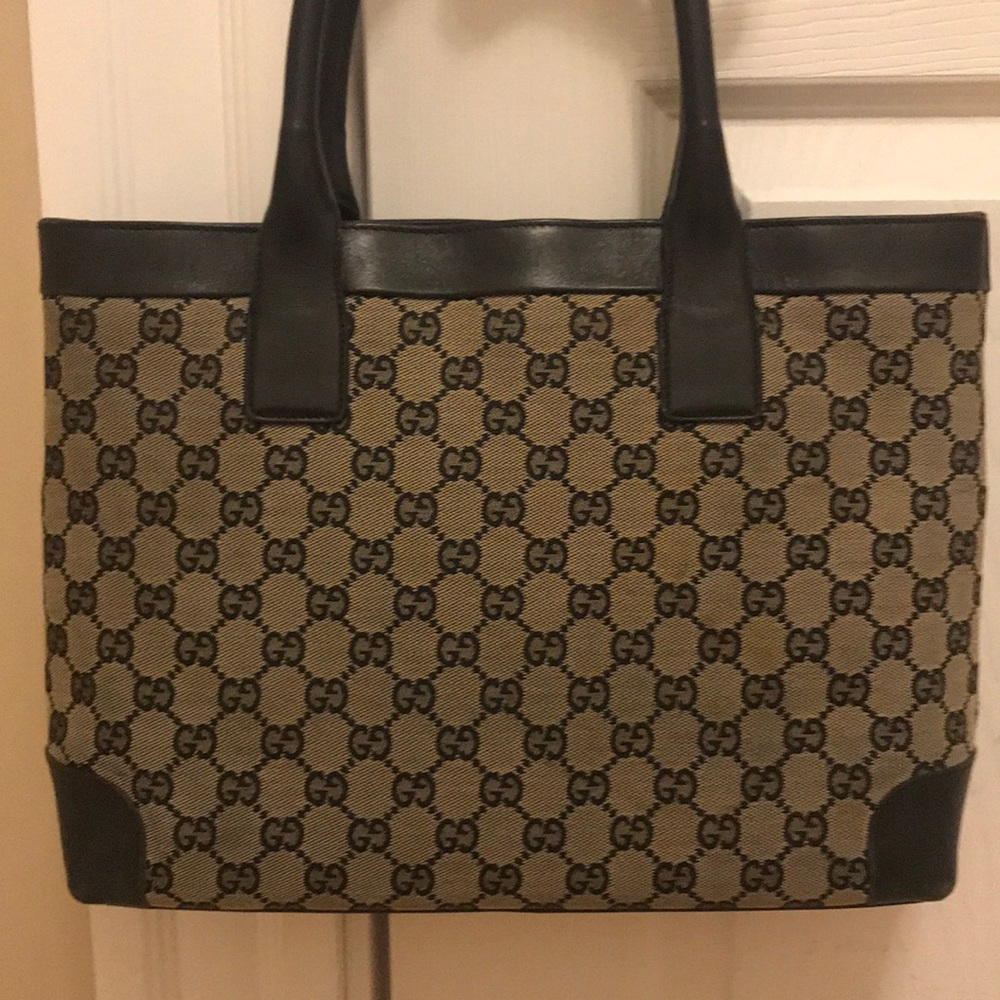 Gucci shoulder bag